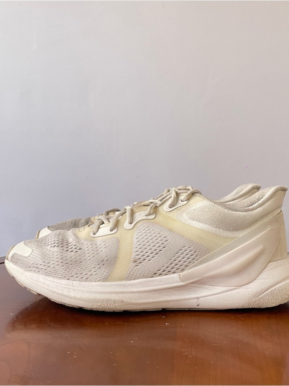 Lululemon Women’s Blissfeel Running Shoes | US 8.5